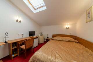 Гостиница Тверь Парк Отель Тверь Одноместный номер на мансарде-2